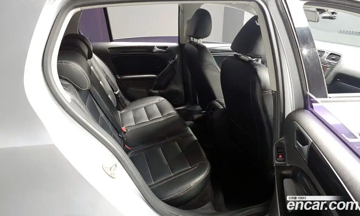 Volkswagen Golf 2013 1.6 Автомат в Москве № 215287, фото 4