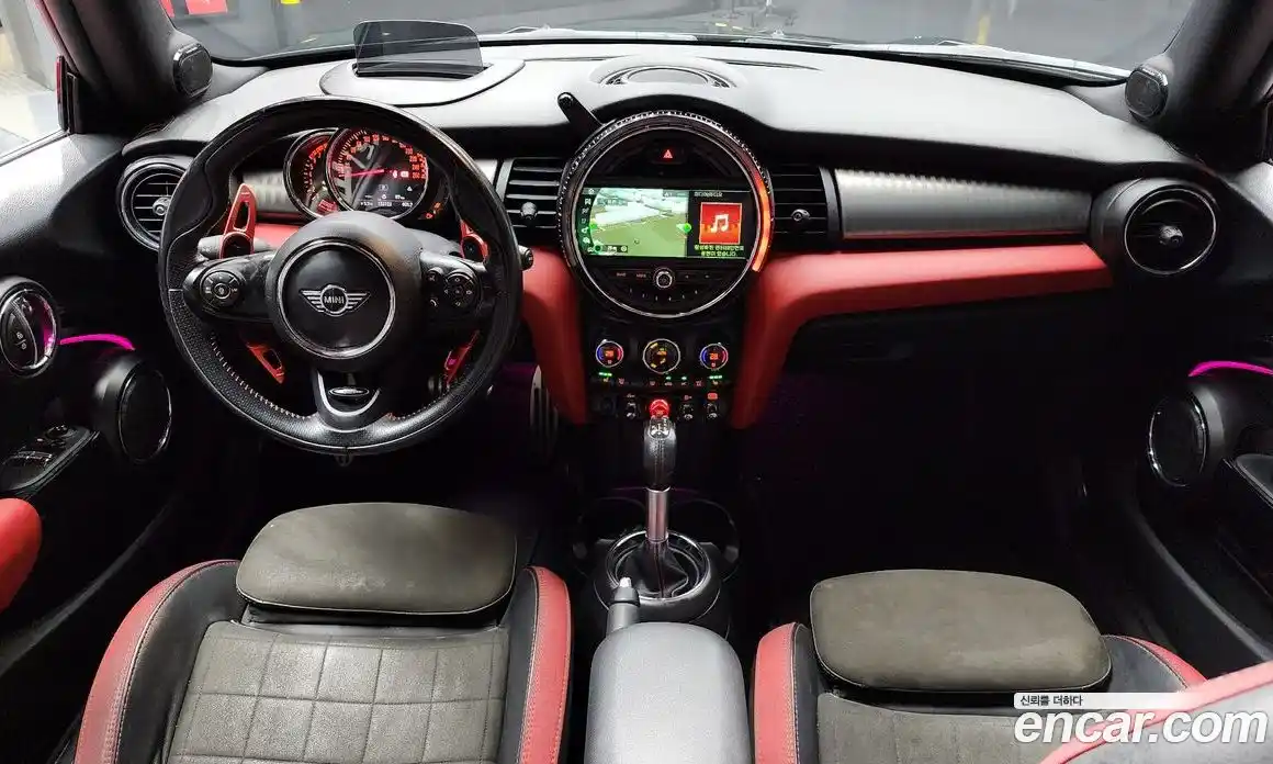 Mini Cooper 2019 2.0 Автомат в Москве № 220158, фото 13