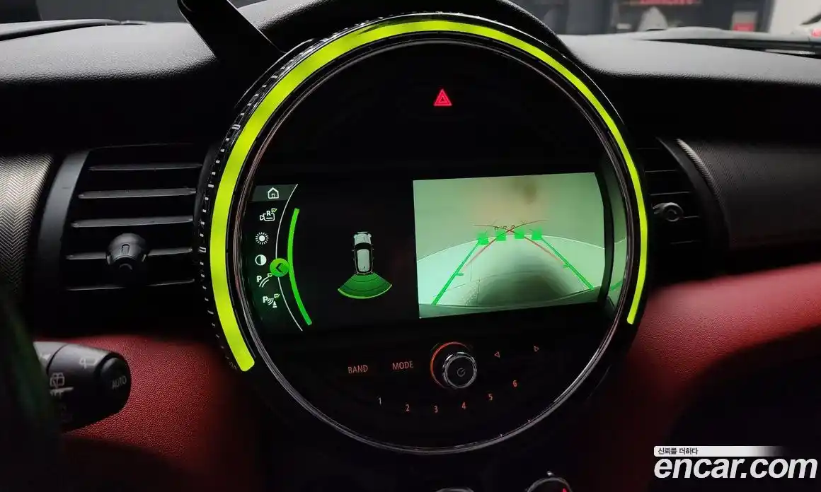 Mini Cooper 2019 2.0 Автомат в Москве № 220158, фото 17