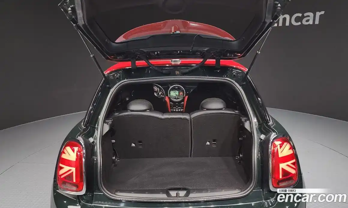 Mini Cooper 2019 2.0 Автомат в Москве № 220158, фото 19