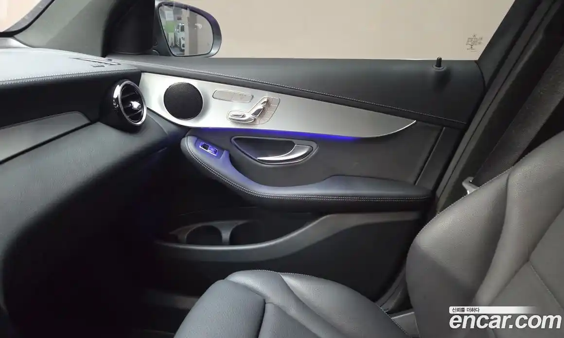 Mercedes-Benz GLC-Class 2021 1.9 Автомат в Москве № 222485, фото 17