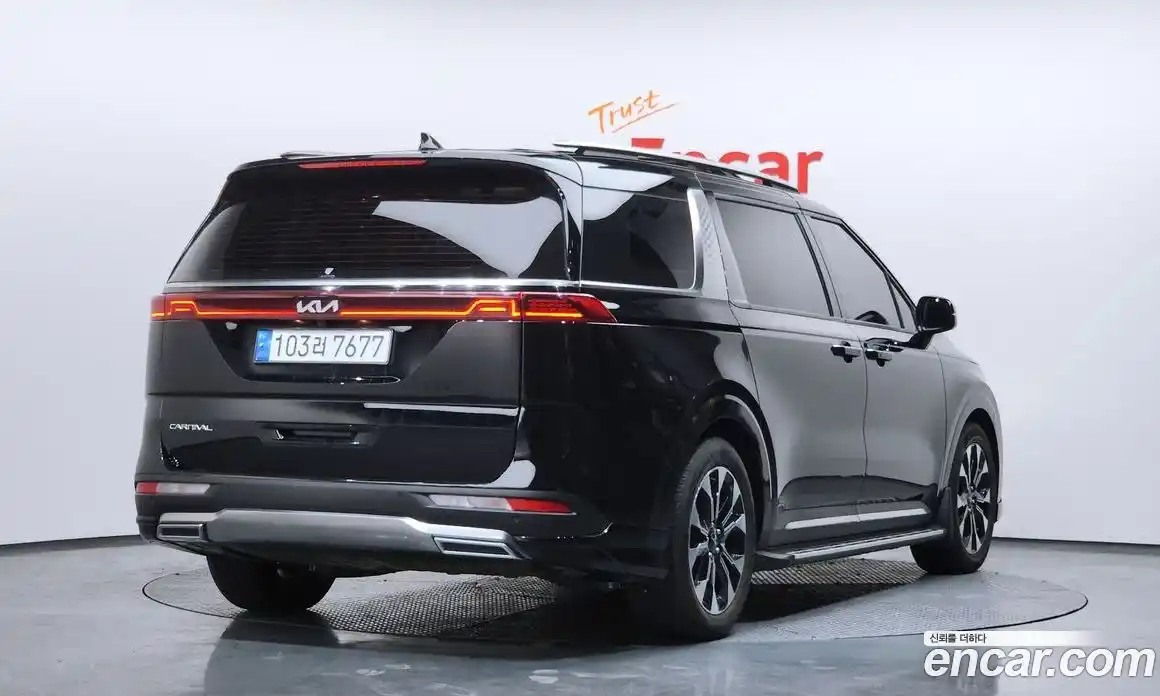 Kia Canival 2023 3.5 Автомат в Москве № 22801, фото 18