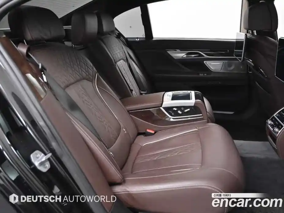 BMW 7-Series 2018 4.4 Автомат в Москве № 229286, фото 12