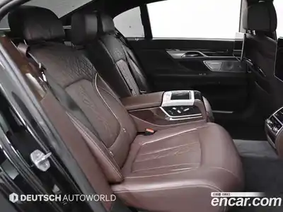 BMW 7-Series 2018 4.4 Автомат в Москве № 229286, миниатюра 12