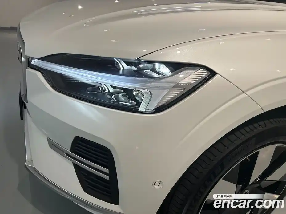 Volvo XC60 2025 2.0 Автомат в Москве № 230692, фото 14