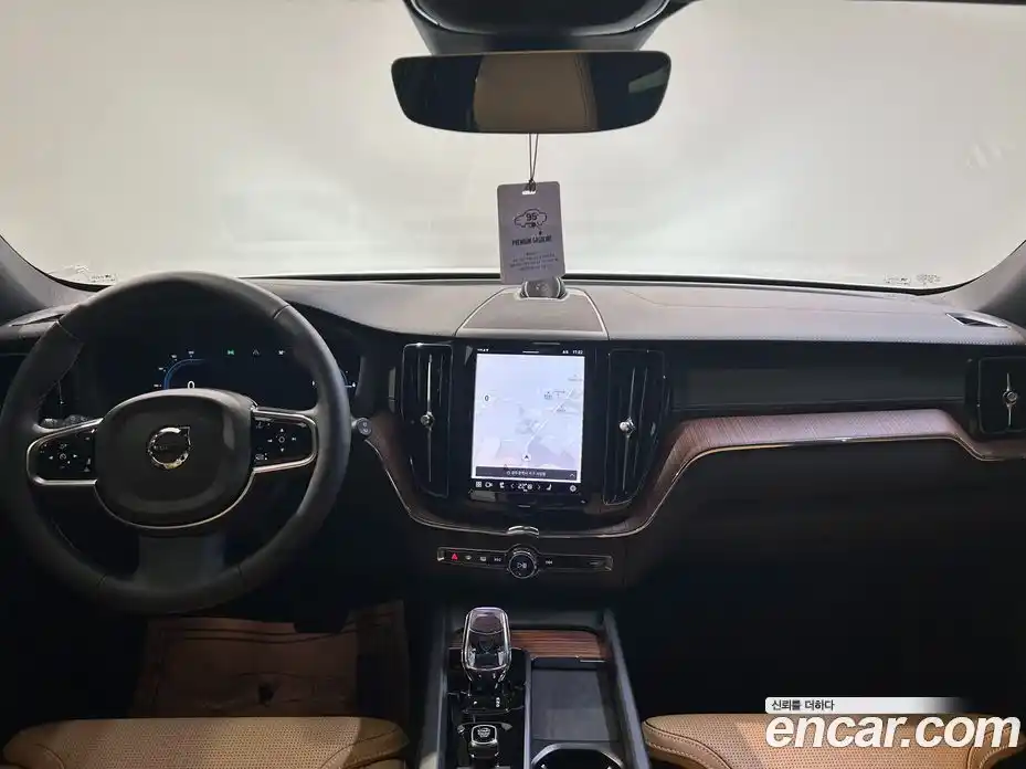 Volvo XC60 2025 2.0 Автомат в Москве № 230692, фото 7