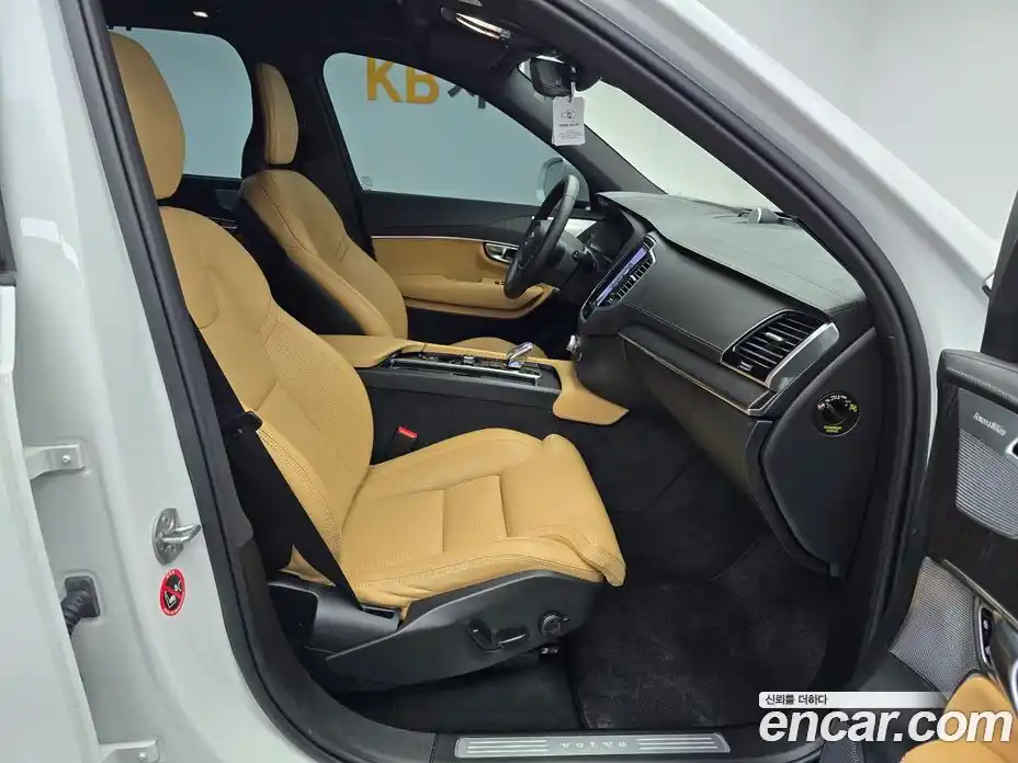 Volvo XC90 2025 2.0 Автомат в Москве № 230791, фото 12