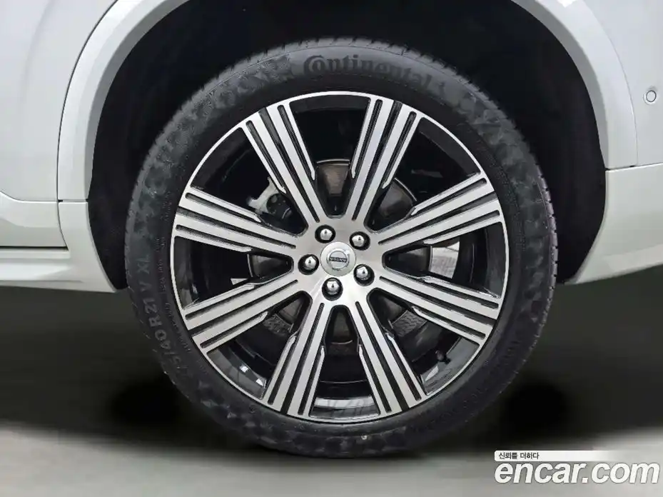 Volvo XC90 2025 2.0 Автомат в Москве № 230791, фото 5