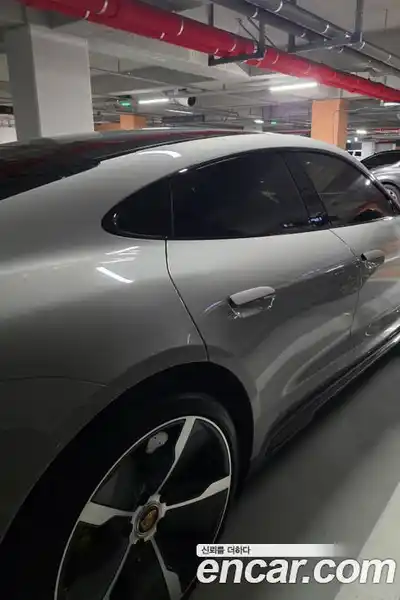 Porsche Taycan 2023 0.1 Автомат в Москве № 230944, миниатюра 2