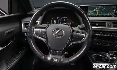 Lexus UX, 2020