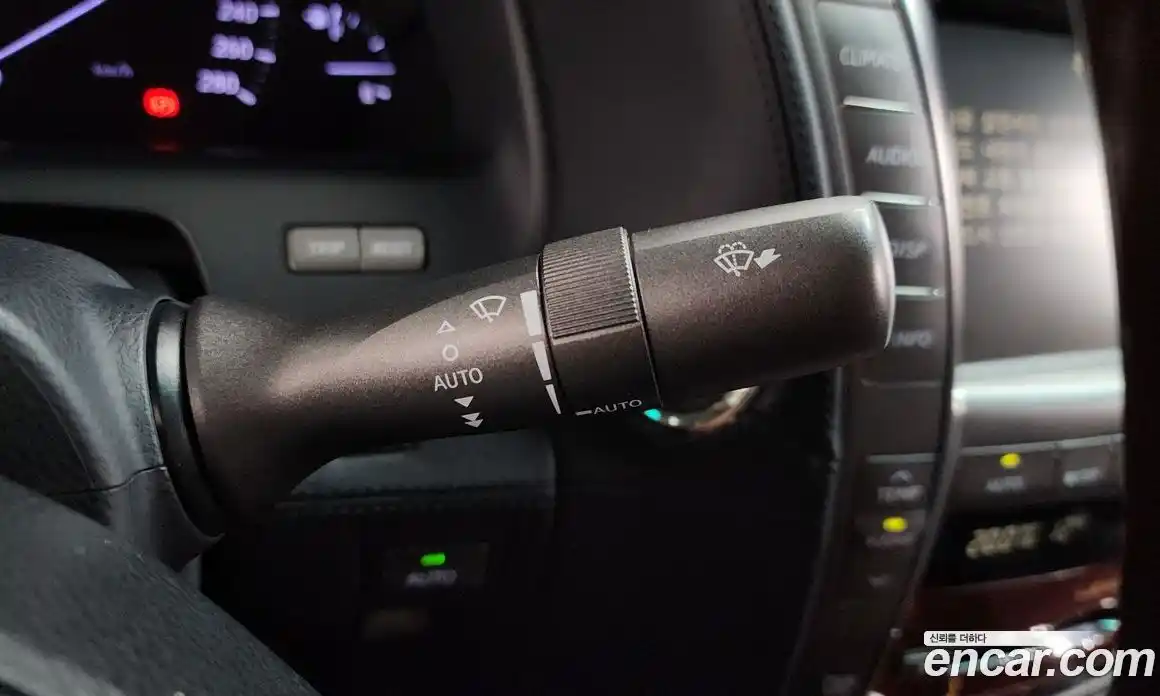 Lexus LS 2009 5.0 Автомат в Москве № 232044, фото 4