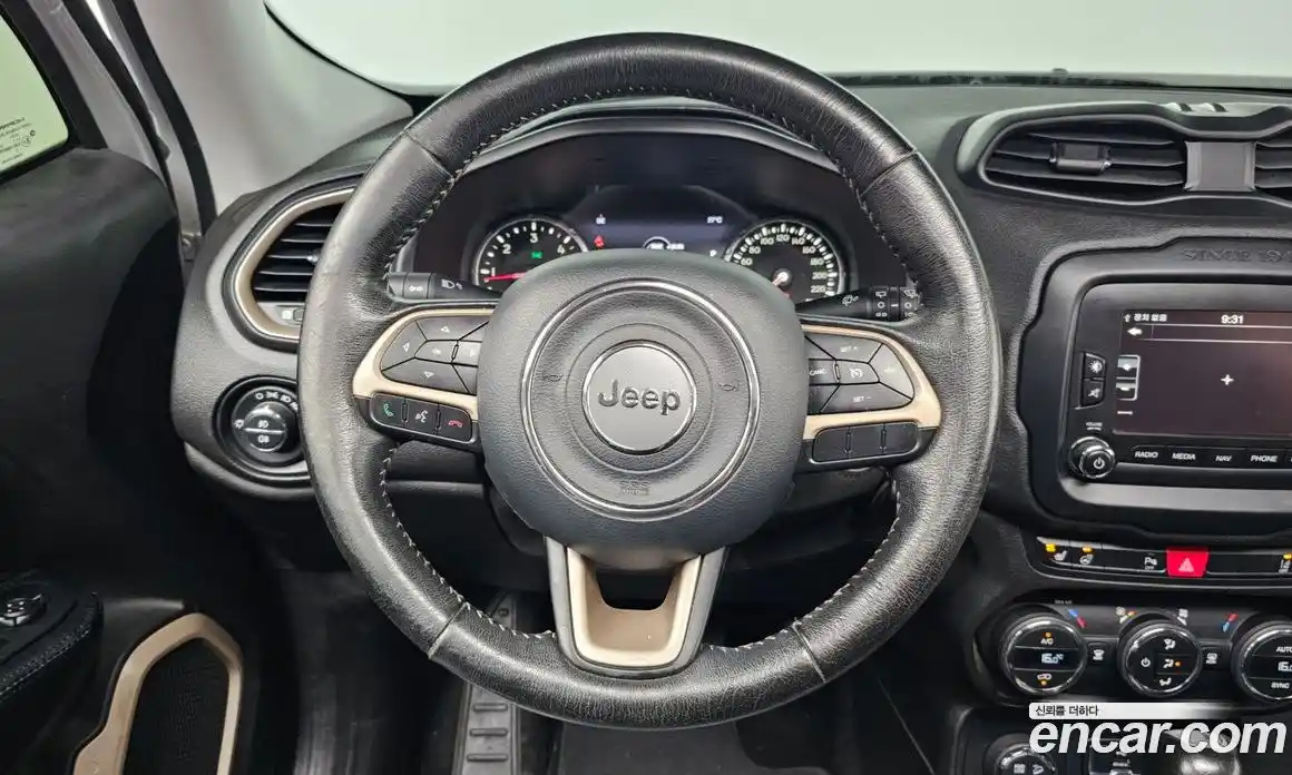 Jeep Renegade 2015 2.0 Автомат в Москве № 232411, фото 13