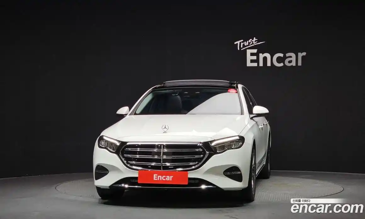 Mercedes-Benz E-Class 2024 2.0 Автомат в Москве № 237924, фото 3