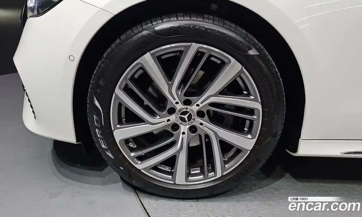 Mercedes-Benz E-Class 2024 2.0 Автомат в Москве № 237924, фото 5