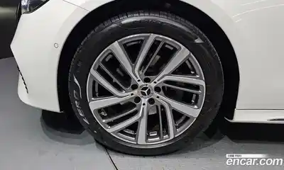 Mercedes-Benz E-Class 2024 2.0 Автомат в Москве № 237924, миниатюра 5