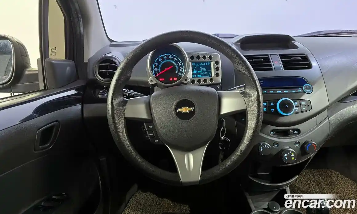 Chevrolet Spark 2012 1.0 Механическая в Москве № 25214, фото 17