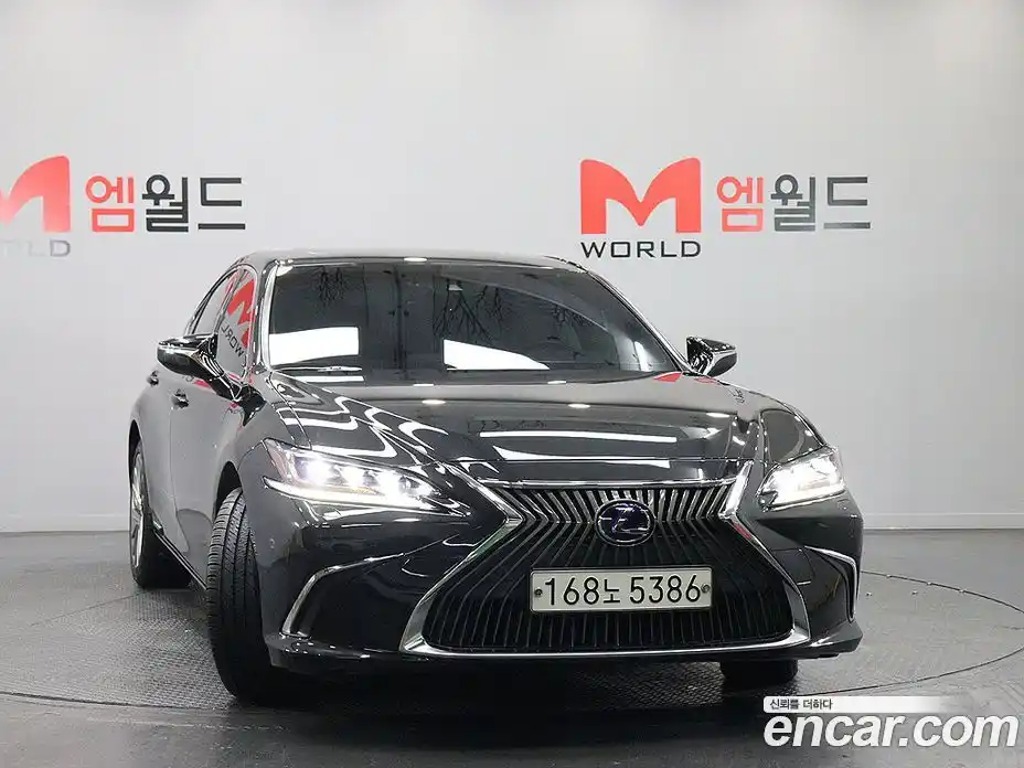 Lexus ES 2021 2.5 Вариатор в Москве № 254340, фото 3