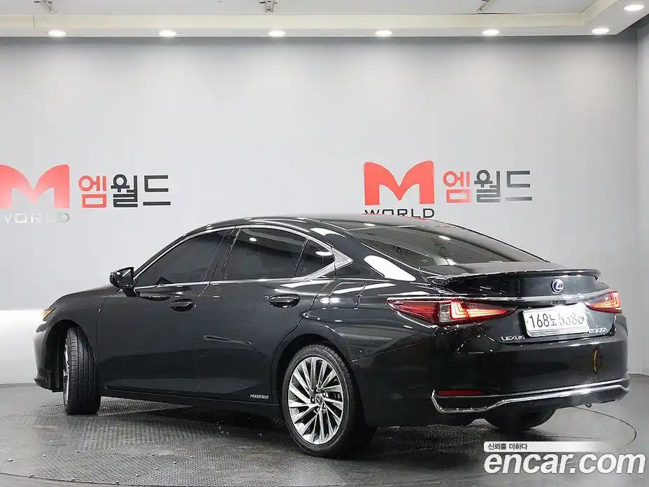 Lexus ES 2021 2.5 Вариатор в Москве № 254340, фото 4