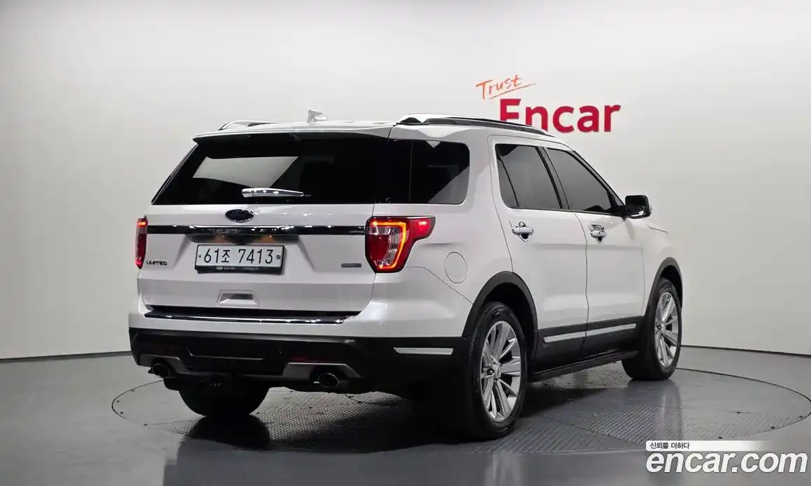 Ford Explorer 2019 2.3 Автомат в Москве № 255670, фото 15