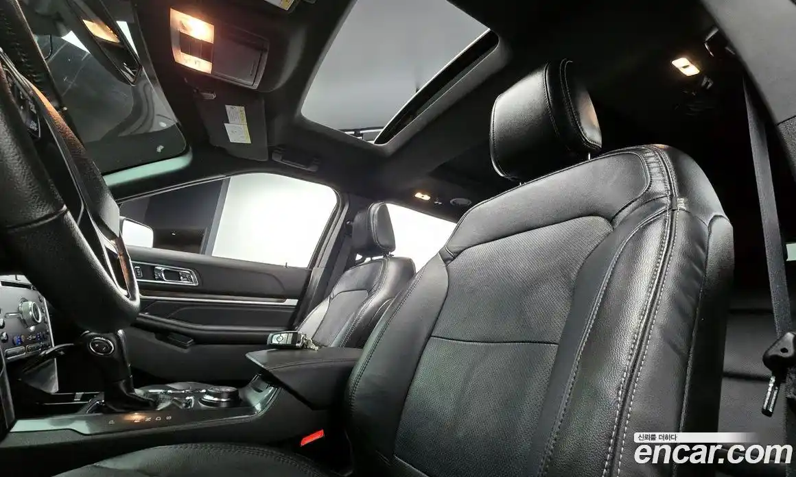 Ford Explorer 2018 2.3 Автомат в Москве № 255687, фото 17