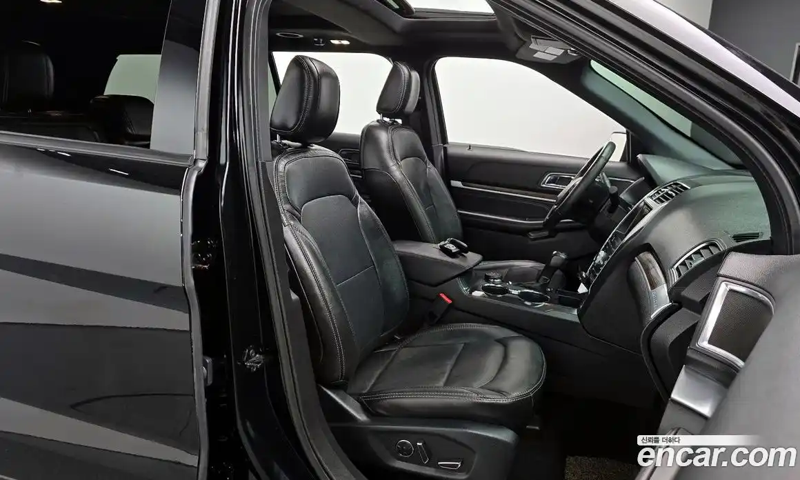 Ford Explorer 2018 2.3 Автомат в Москве № 255687, фото 6