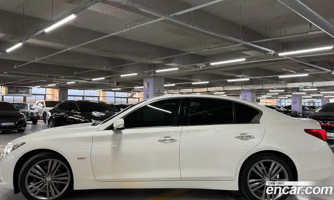 Infiniti Q50 2016 2.1 Автомат в Москве № 256189, фото 4