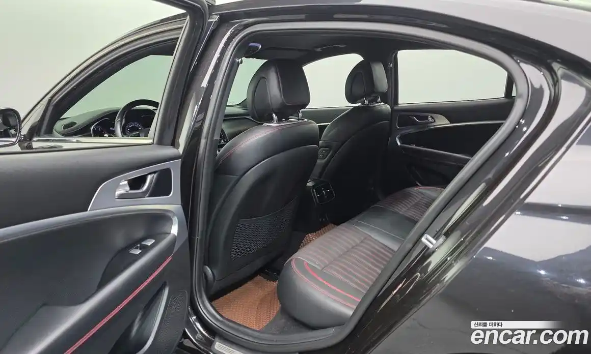 Genesis G70 2018 3.3 Автомат в Москве № 25820, фото 3