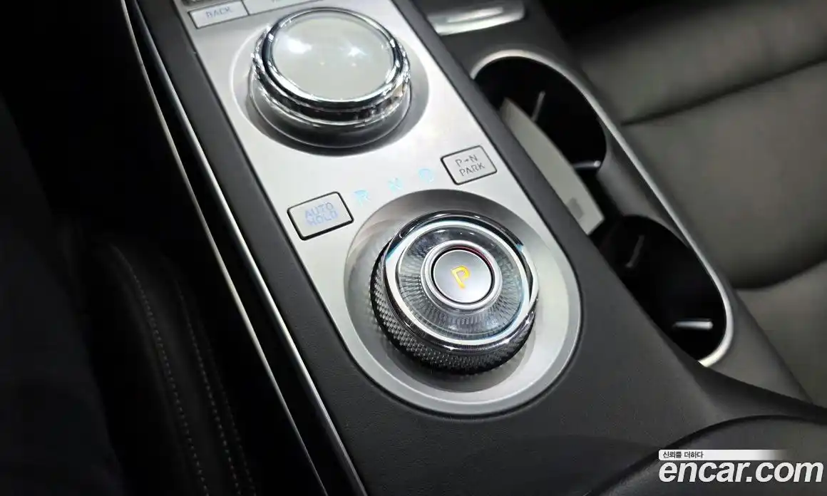 Genesis GV70 2022 2.2 Автомат в Москве № 27289, фото 15