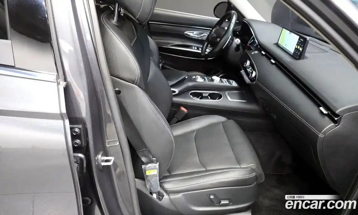 Genesis GV70 2022 2.2 Автомат в Москве № 27289, фото 5