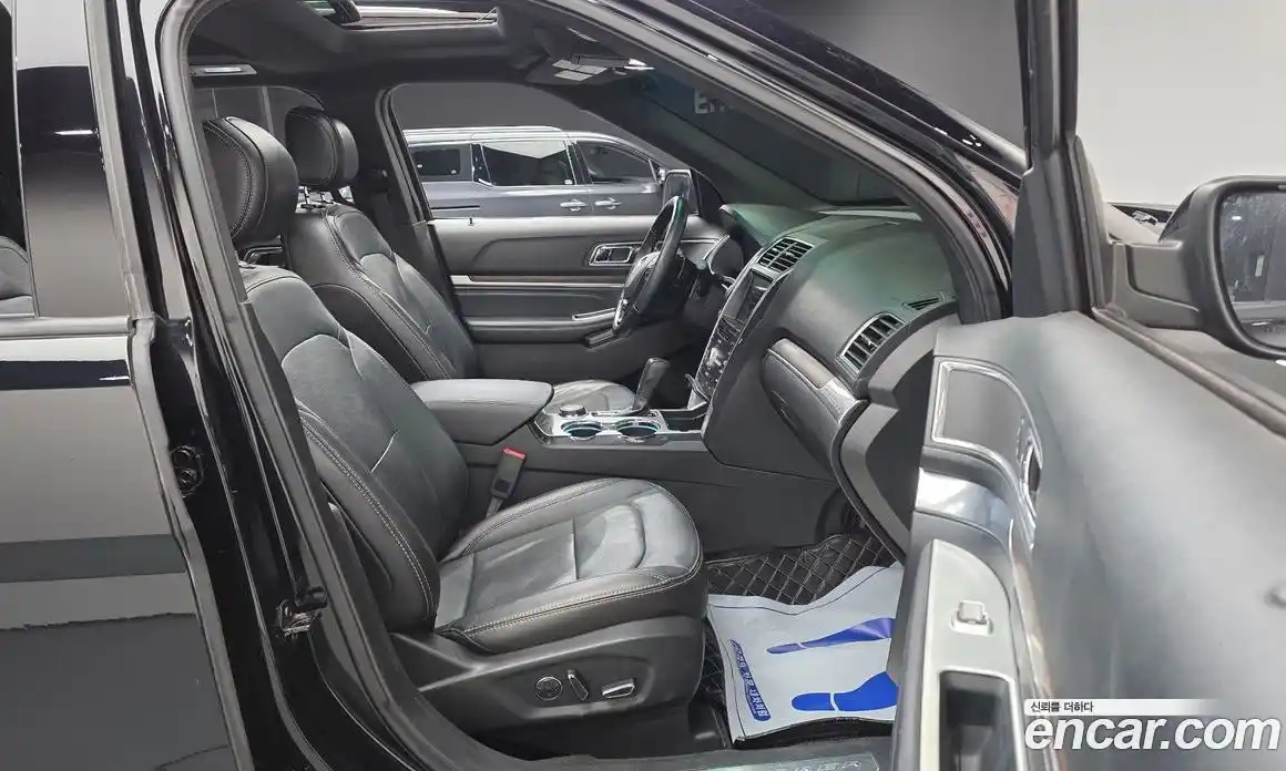 Ford Explorer 2017 2.3 Автомат в Москве № 273448, фото 13
