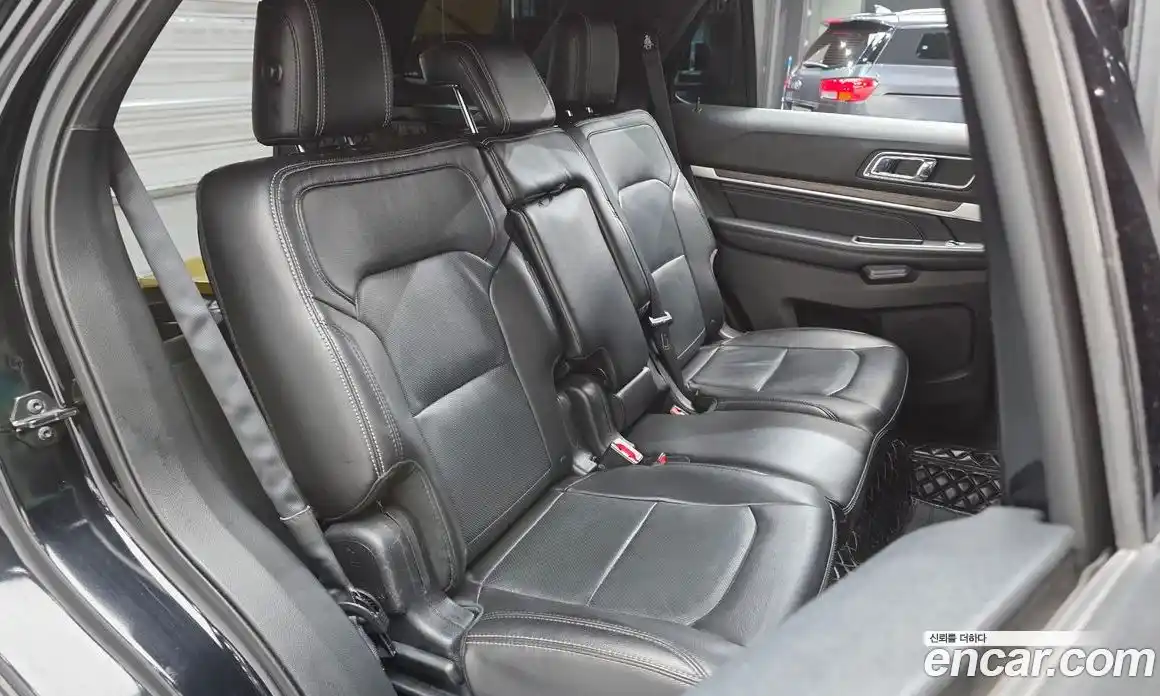 Ford Explorer 2017 2.3 Автомат в Москве № 273448, фото 2