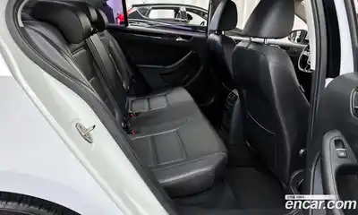 Volkswagen Jetta 2015 2.0 Автомат в Москве № 277118, миниатюра 11