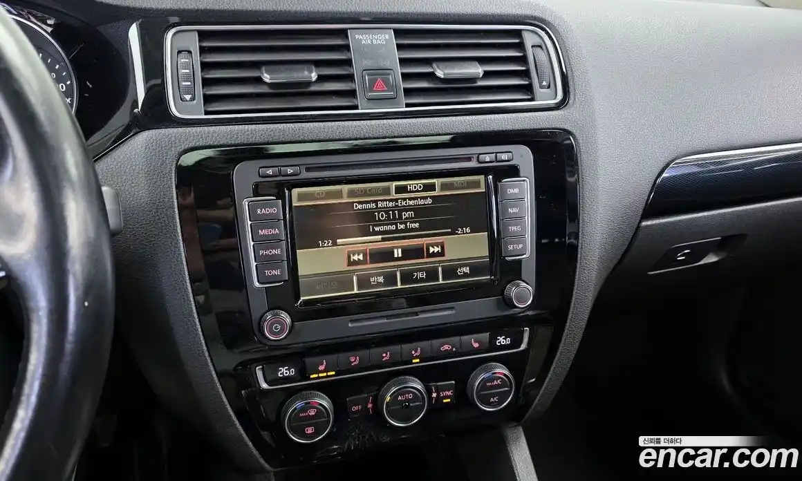 Volkswagen Jetta 2015 2.0 Автомат в Москве № 277118, фото 15