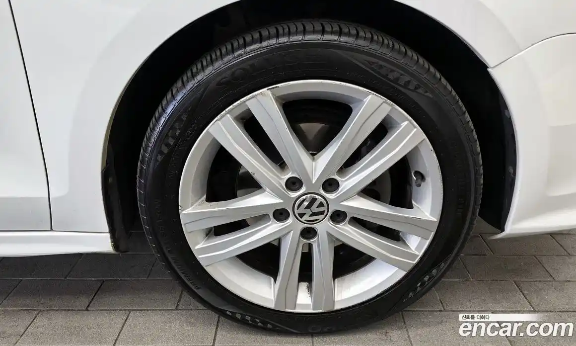 Volkswagen Jetta 2015 2.0 Автомат в Москве № 277118, фото 19