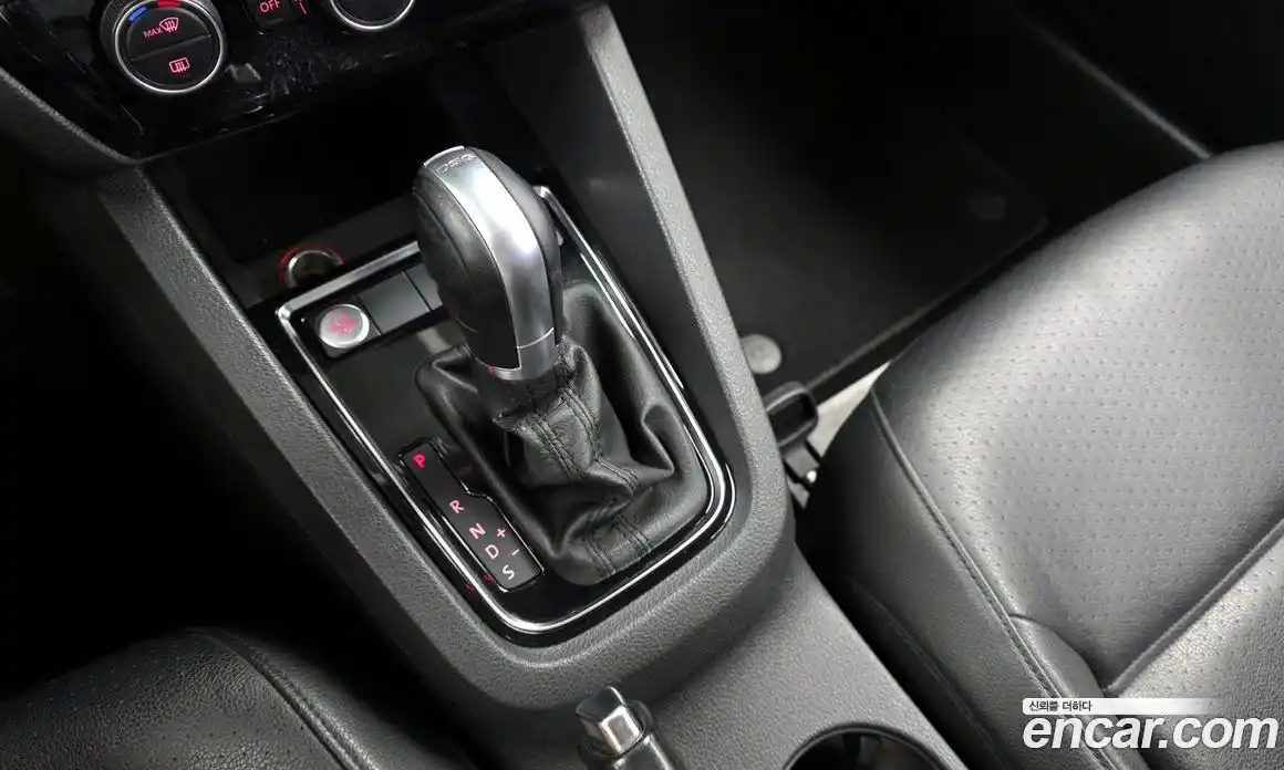 Volkswagen Jetta 2015 2.0 Автомат в Москве № 277118, фото 20