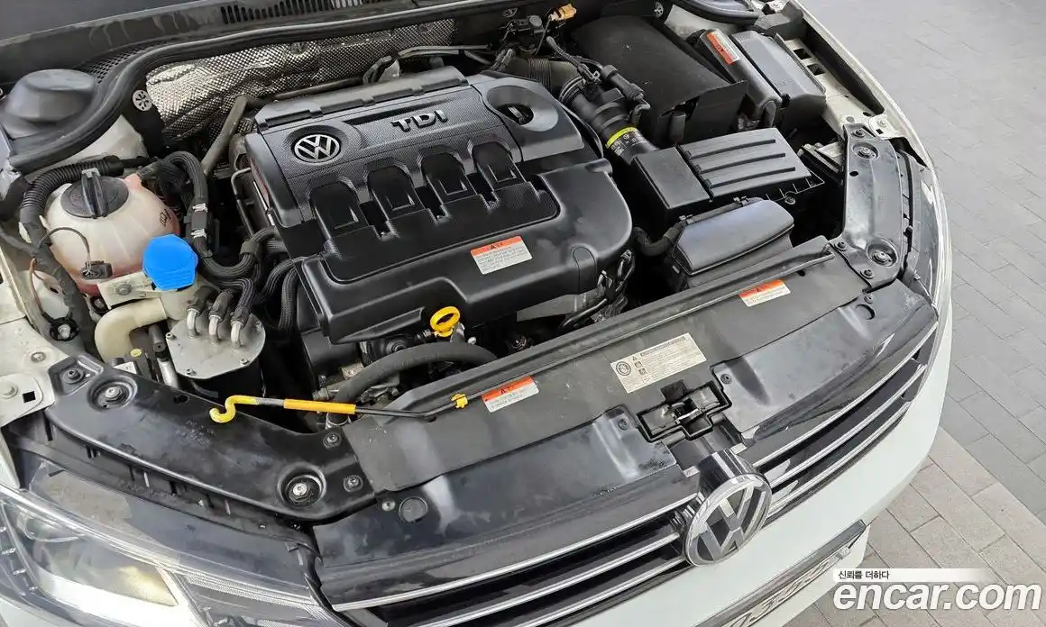 Volkswagen Jetta 2015 2.0 Автомат в Москве № 277118, фото 8