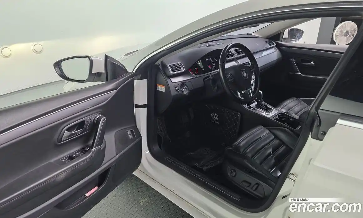 Volkswagen CC 2014 2.0 Автомат в Москве № 277872, фото 9