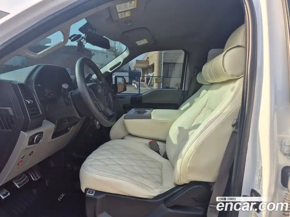 Ford F150 2016 5.0 Автомат в Москве № 282171, фото 15