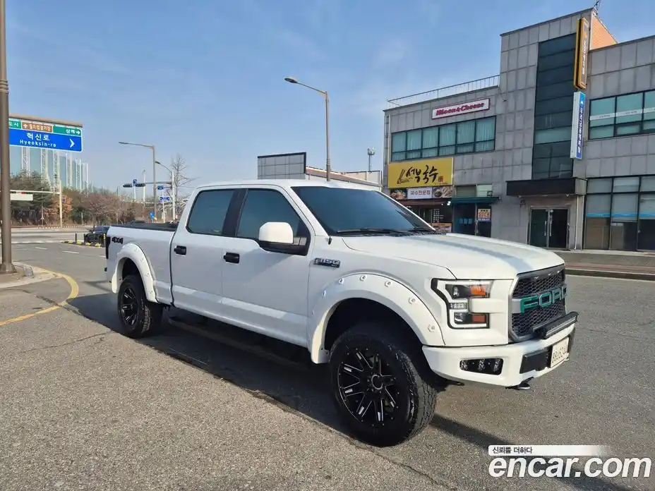Ford F150 2016 5.0 Автомат в Москве № 282171, фото 9