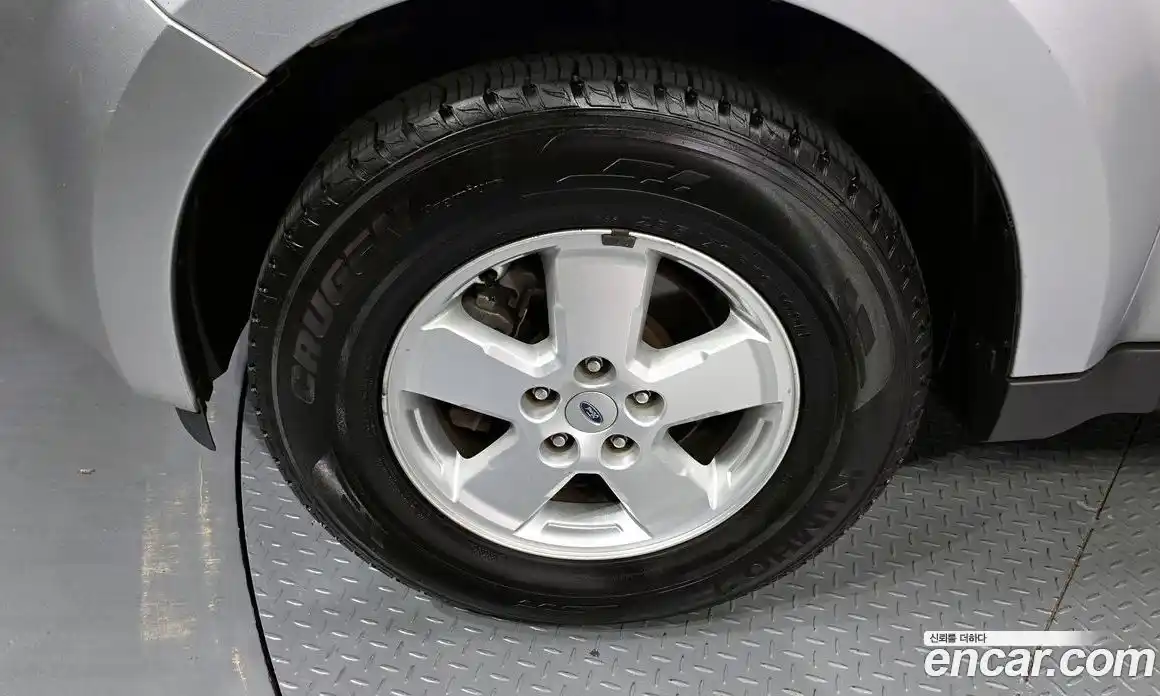 Ford Escape 2012 2.5 Автомат в Москве № 303700, фото 18