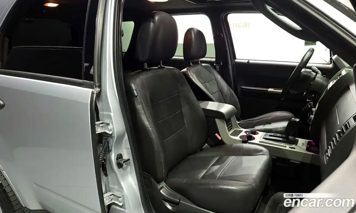 Ford Escape 2012 2.5 Автомат в Москве № 303700, фото 3