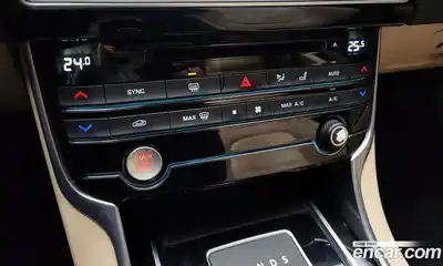 Jaguar XE 2016 2.0 Автомат в Москве № 304959, миниатюра 2