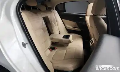 Jaguar XE 2016 2.0 Автомат в Москве № 304959, миниатюра 7