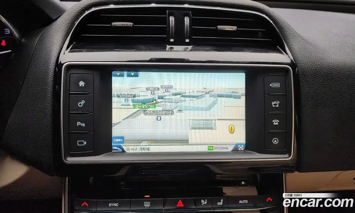 Jaguar XE 2016 2.0 Автомат в Москве № 304959, фото 8