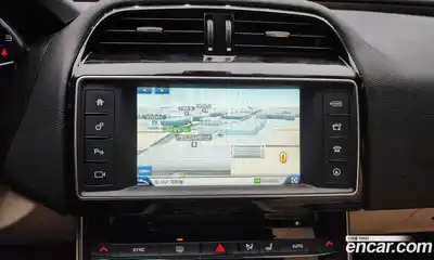 Jaguar XE 2016 2.0 Автомат в Москве № 304959, миниатюра 8