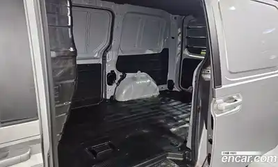 Hyundai Staria, 2023