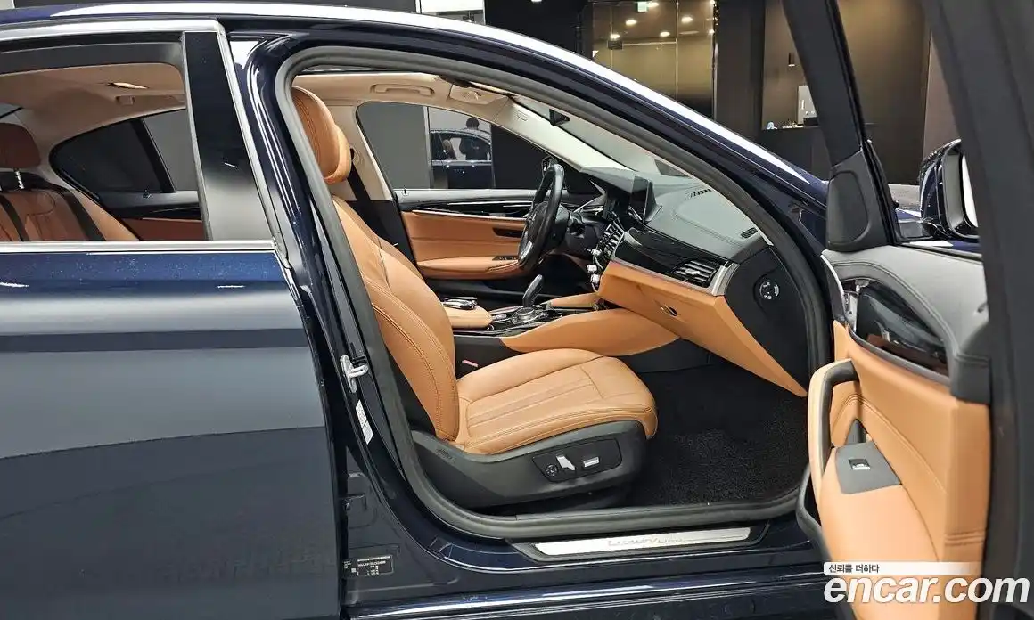 BMW 5-Series 2020 2.0 Автомат в Москве № 306508, фото 1