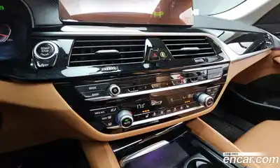 BMW 5-Series 2020 2.0 Автомат в Москве № 306508, миниатюра 10