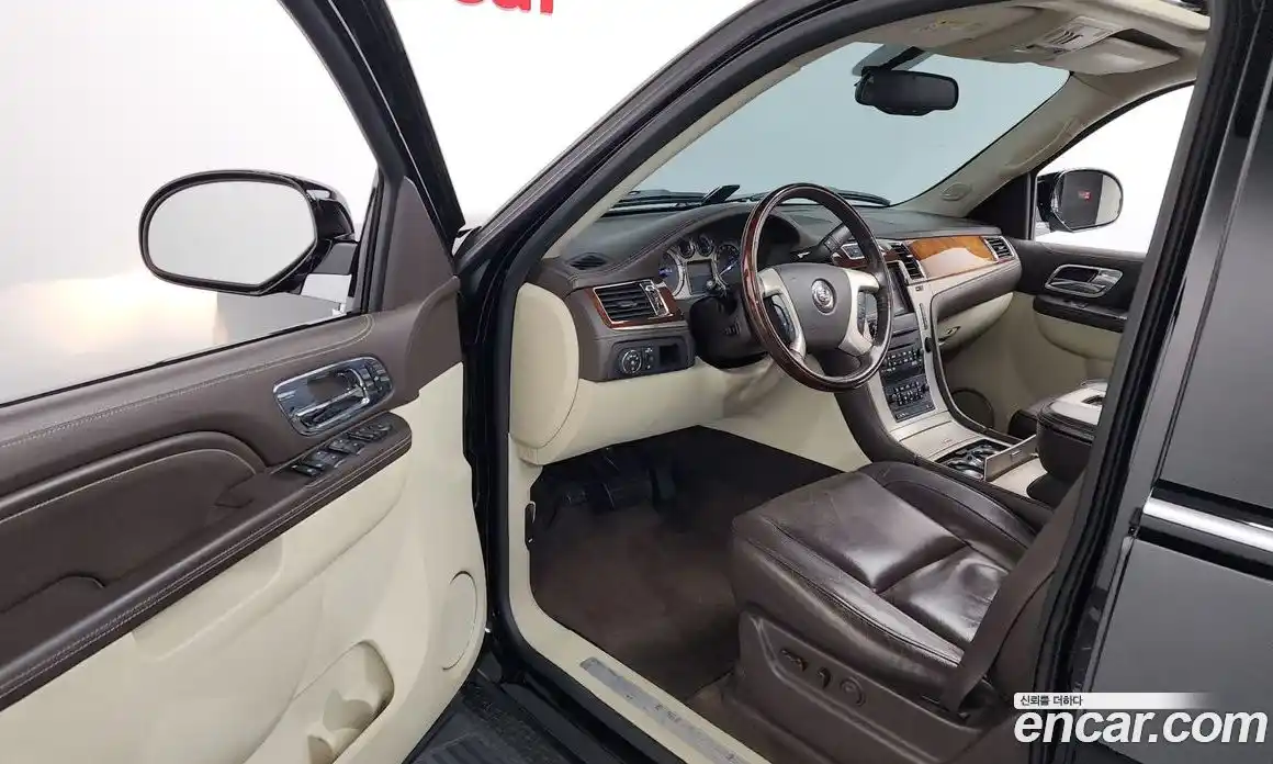 Cadillac Escalade 2012 6.2 Автомат в Москве № 306658, фото 10