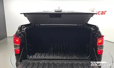 SsangYong Rexton 2018 2.2 Автомат в Москве № 30793, миниатюра 3